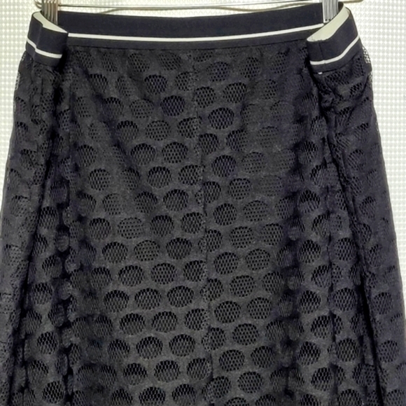Gerry Weber Edition Lacey black skirt (18) - Picture 2 of 9